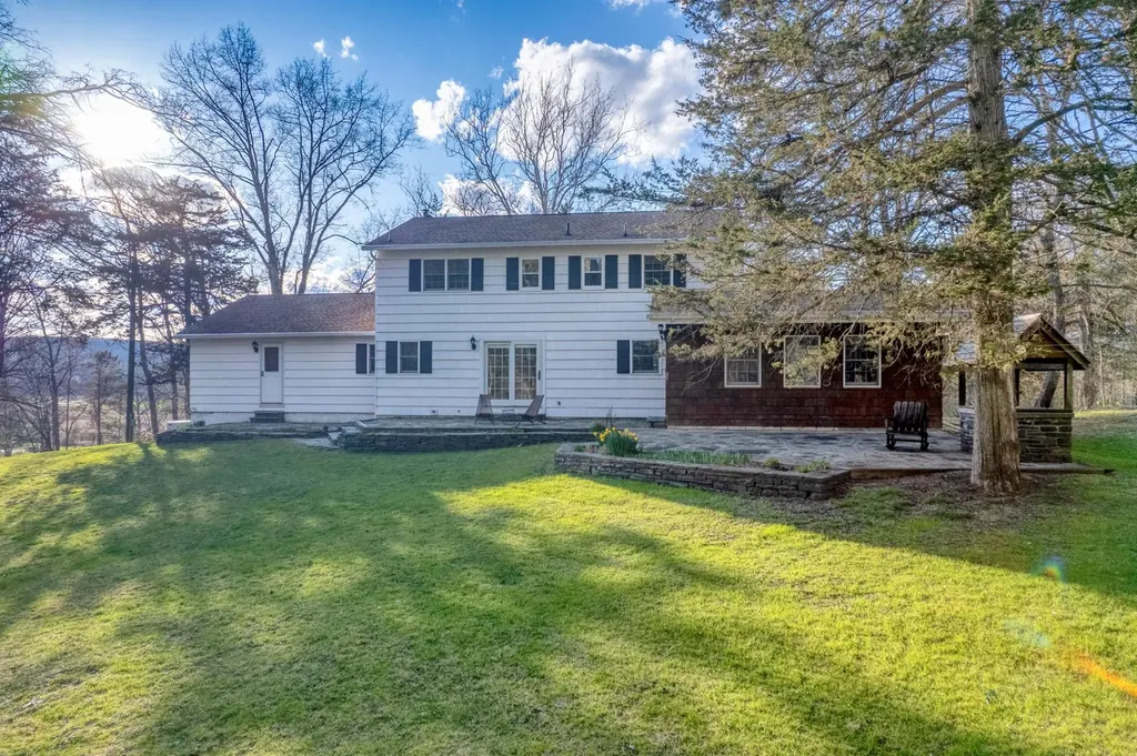 2963 State Route 209 Kingston NY 12401
