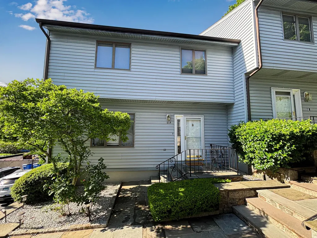 81 Pemberwick Road Greenwich CT 06831