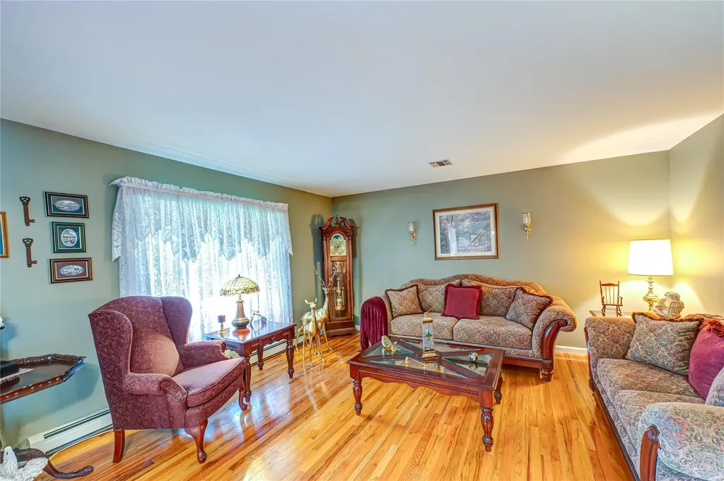 187 Fairway Drive Wading River NY 11792