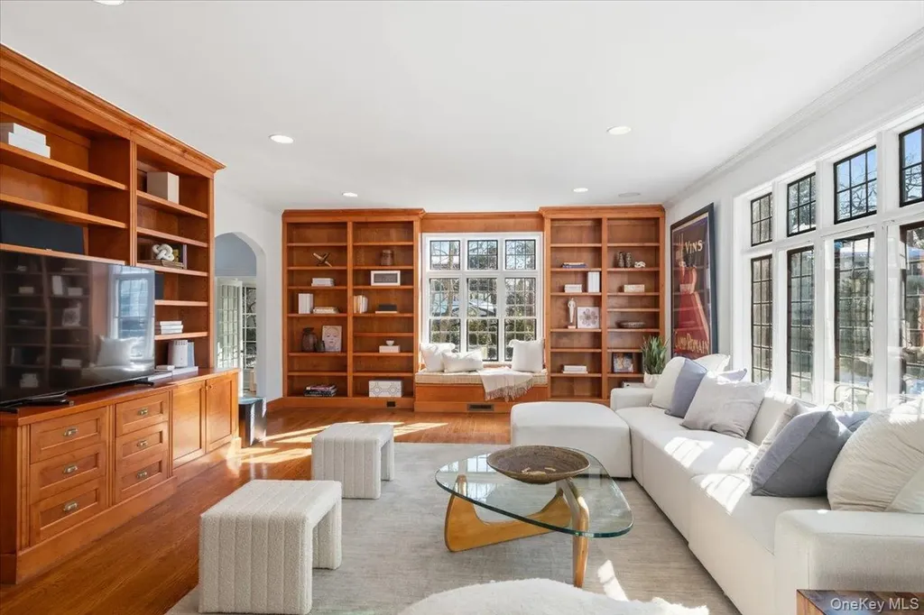 8 South Drive Larchmont NY 10538