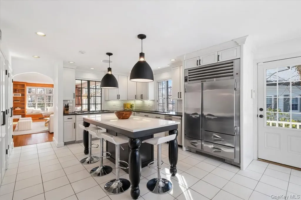 8 South Drive Larchmont NY 10538