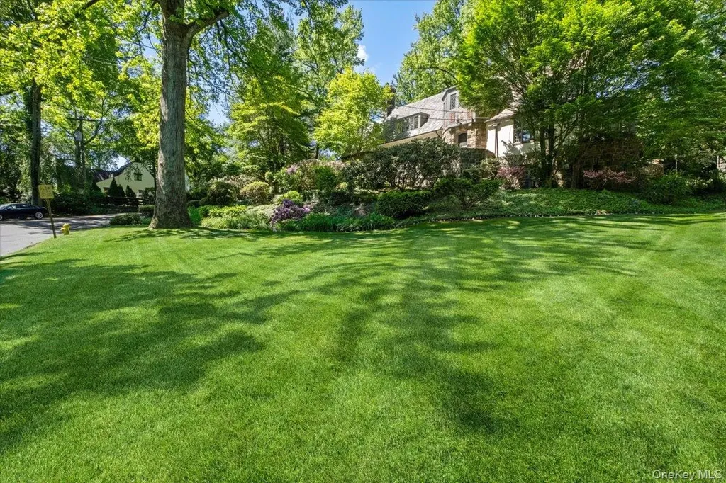8 South Drive Larchmont NY 10538