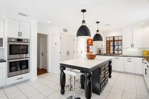8 South Drive Larchmont NY 10538