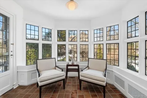 8 South Drive Larchmont NY 10538
