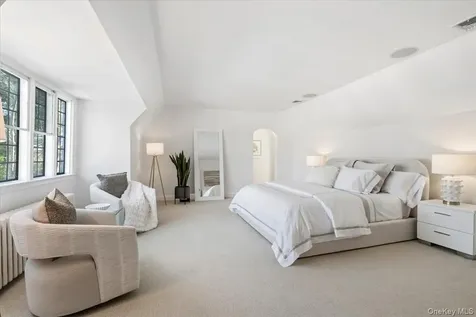 8 South Drive Larchmont NY 10538