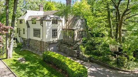 8 South Drive Larchmont NY 10538
