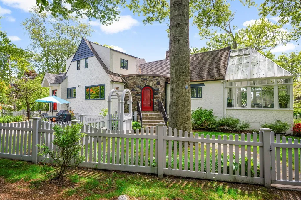 533 Walton Avenue Mamaroneck NY 10543