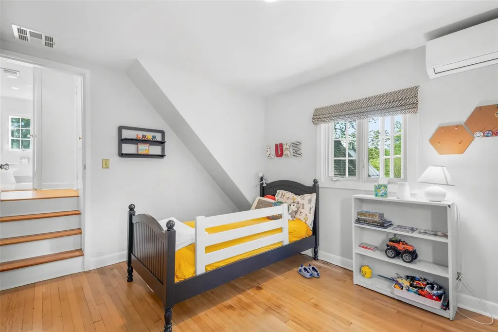 533 Walton Avenue Mamaroneck NY 10543