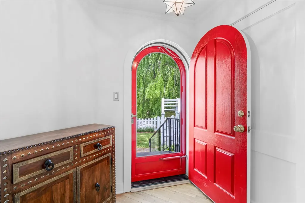 533 Walton Avenue Mamaroneck NY 10543