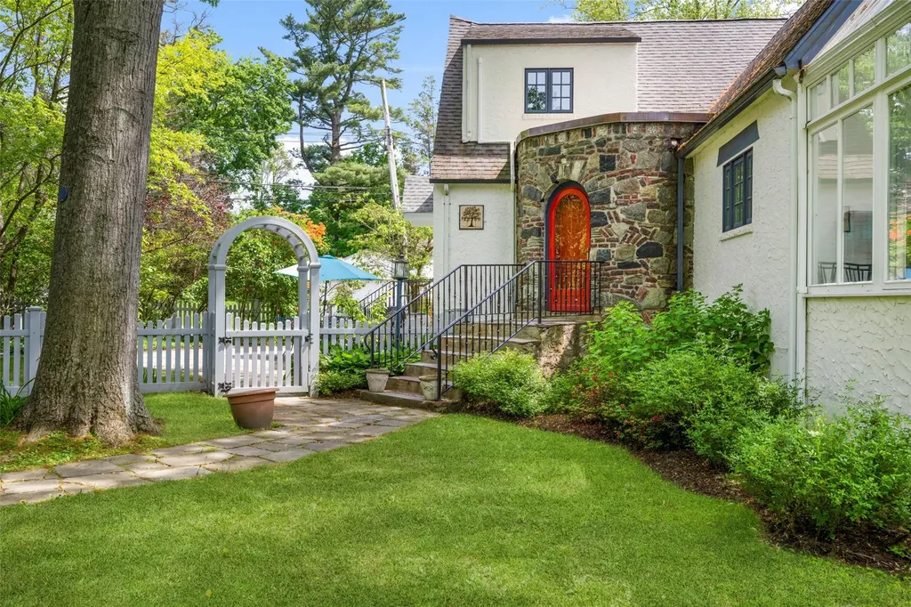533 Walton Avenue Mamaroneck NY 10543