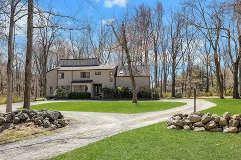 20 Schoolhouse Road Waccabuc NY 10597