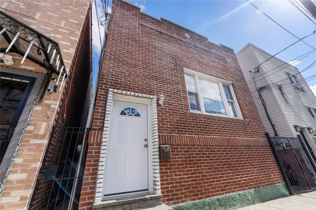 5809 Waldron Street Corona NY 11368