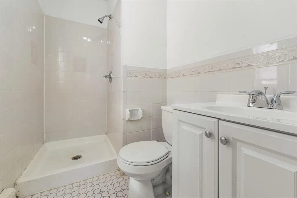 5809 Waldron Street Corona NY 11368