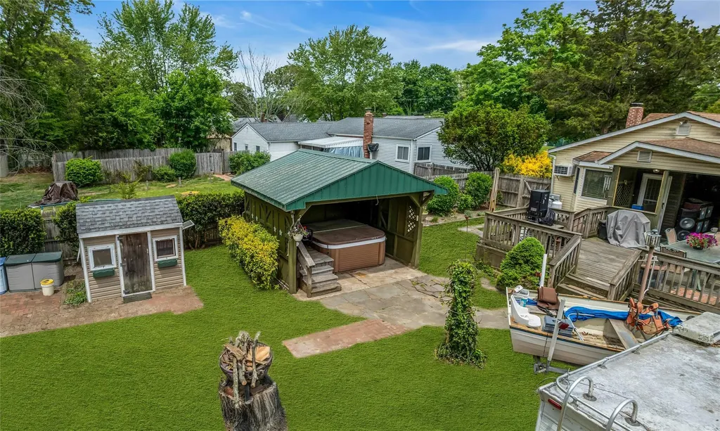 28 Marshall Drive Selden NY 11784