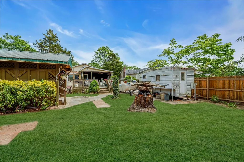 28 Marshall Drive Selden NY 11784