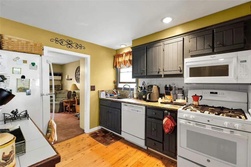 28 Marshall Drive Selden NY 11784