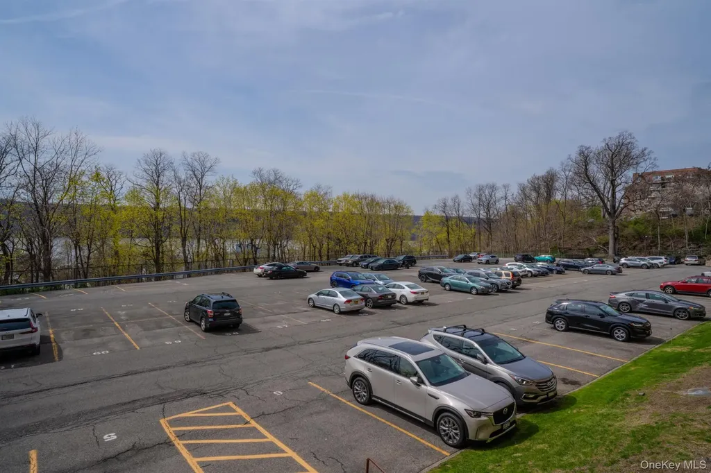 279 N Broadway Yonkers NY 10701