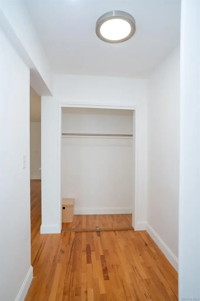 279 N Broadway Yonkers NY 10701