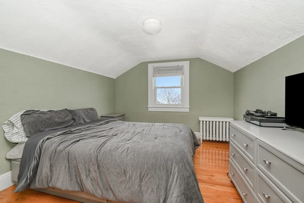 16 Atlantic Avenue Freeport NY 11520