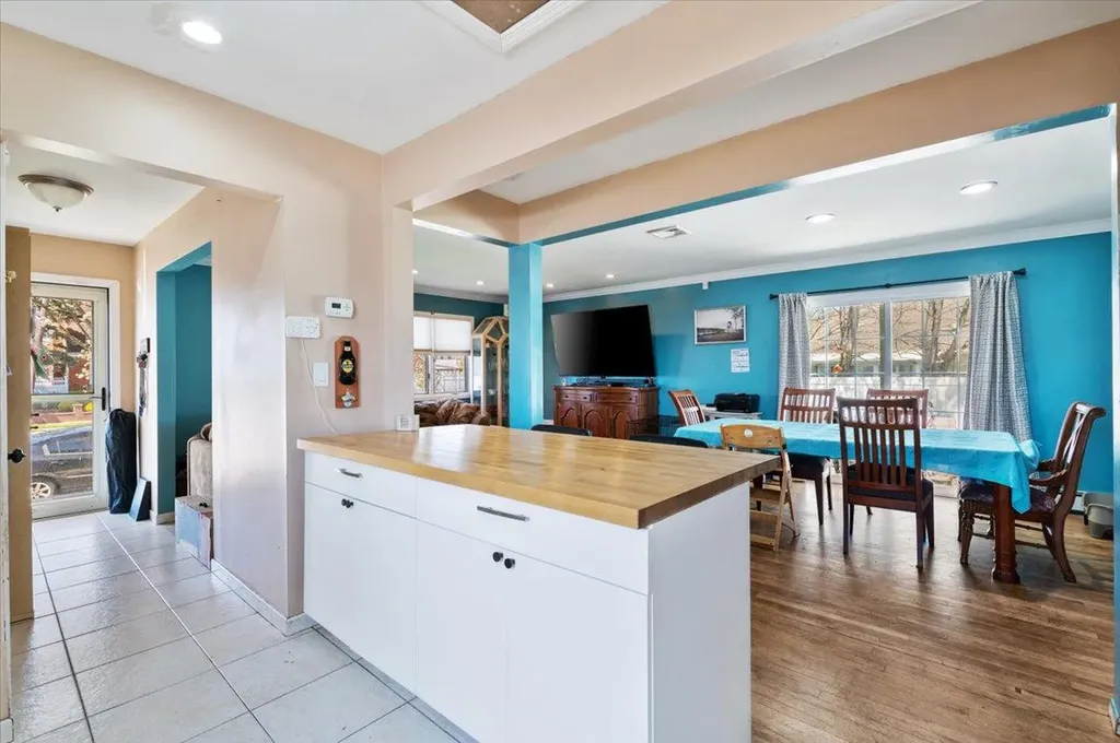 652 Stewart Avenue Bethpage NY 11714