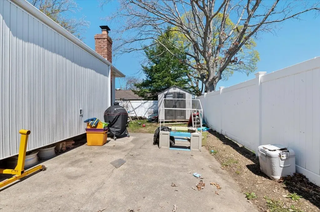 652 Stewart Avenue Bethpage NY 11714