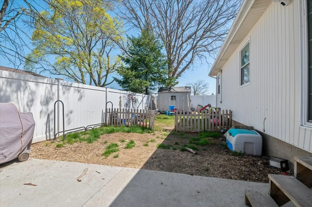 652 Stewart Avenue Bethpage NY 11714