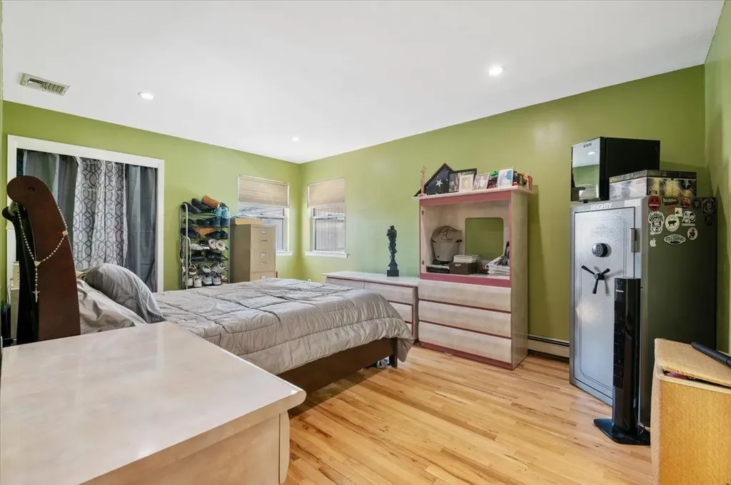 652 Stewart Avenue Bethpage NY 11714