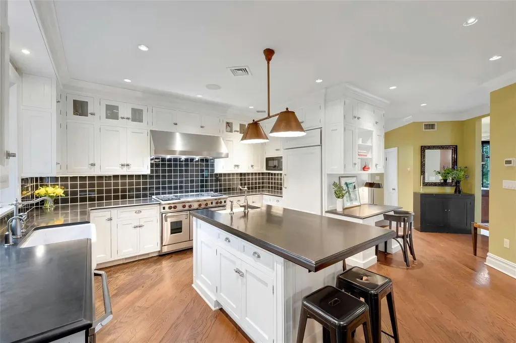 506 Highbrook Avenue Pelham NY 10803