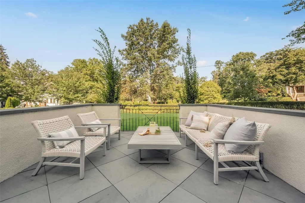 506 Highbrook Avenue Pelham NY 10803