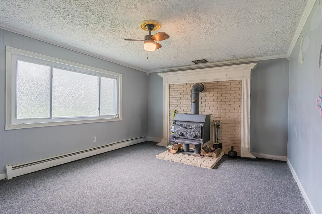 12 Truex Circle New Windsor NY 12553
