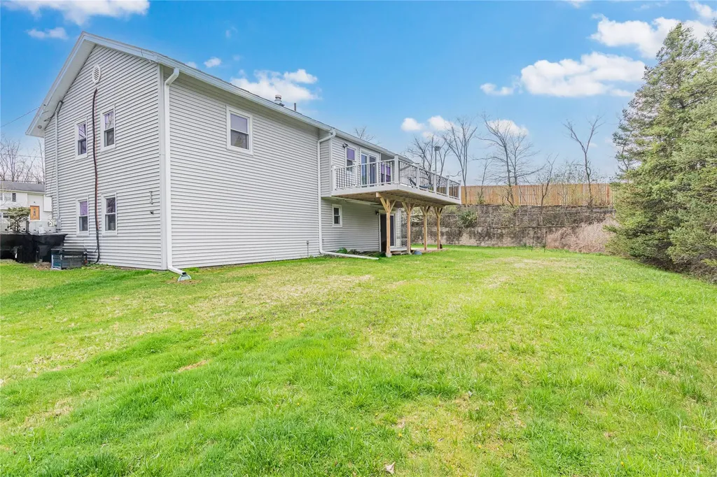 12 Truex Circle New Windsor NY 12553
