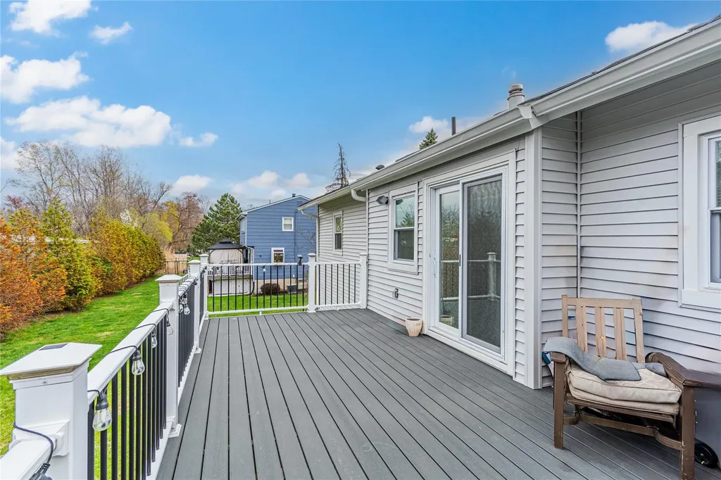 12 Truex Circle New Windsor NY 12553