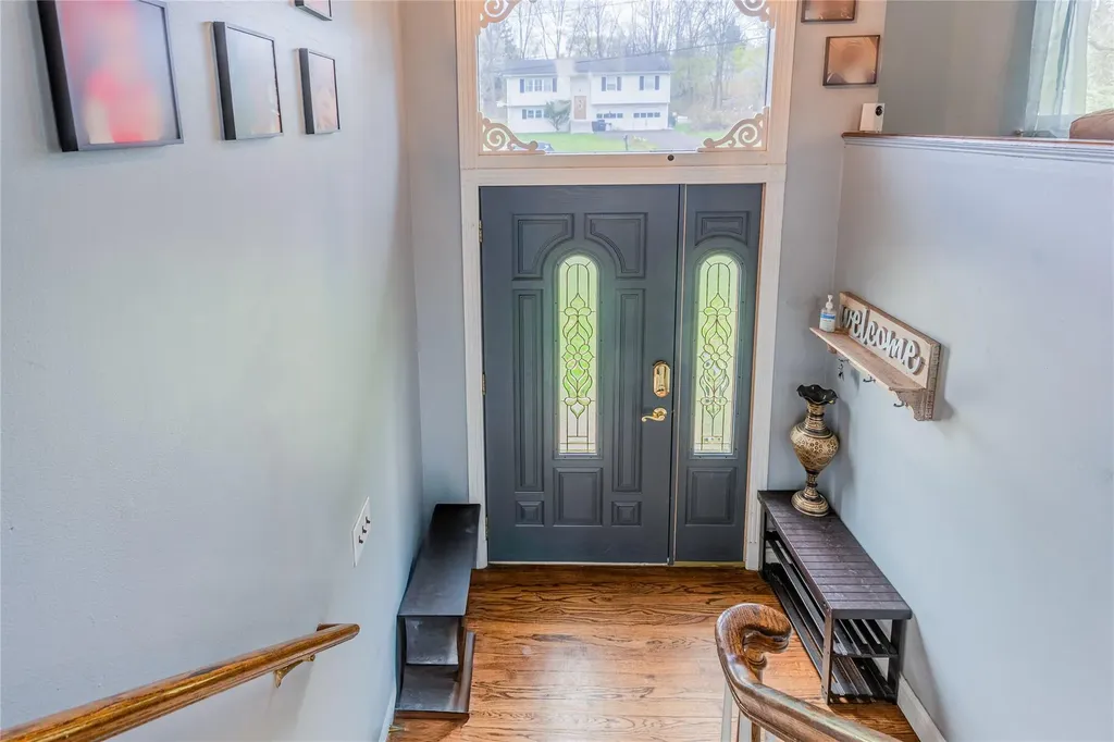 12 Truex Circle New Windsor NY 12553