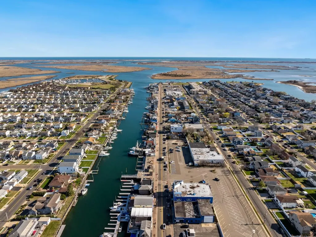 746 S Ocean Avenue Freeport NY 11520