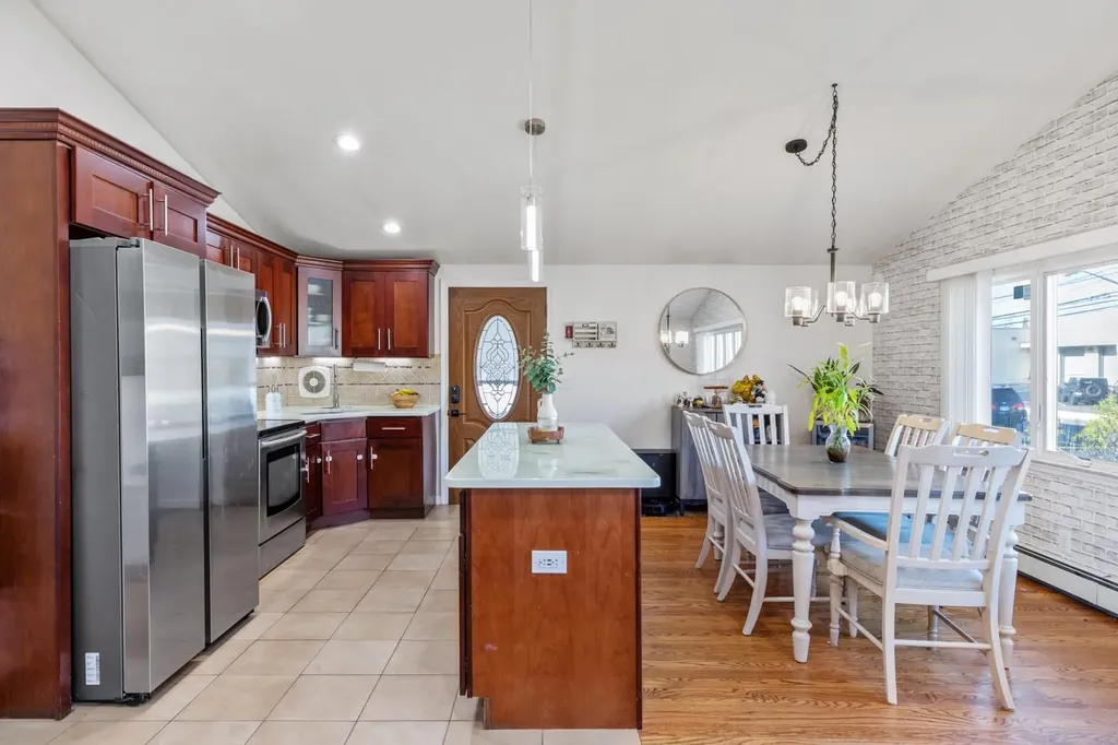 746 S Ocean Avenue Freeport NY 11520