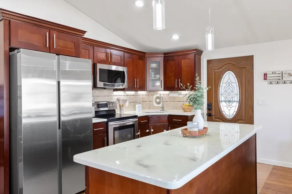 746 S Ocean Avenue Freeport NY 11520