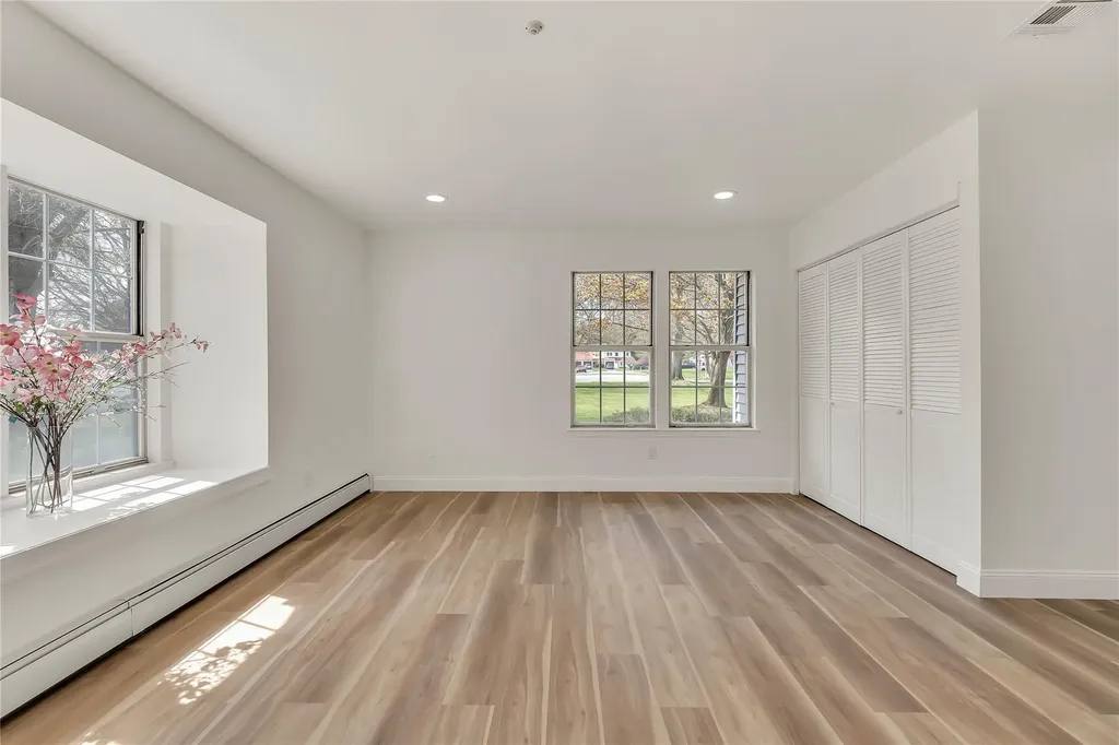 19 Hancock Court Coram NY 11727