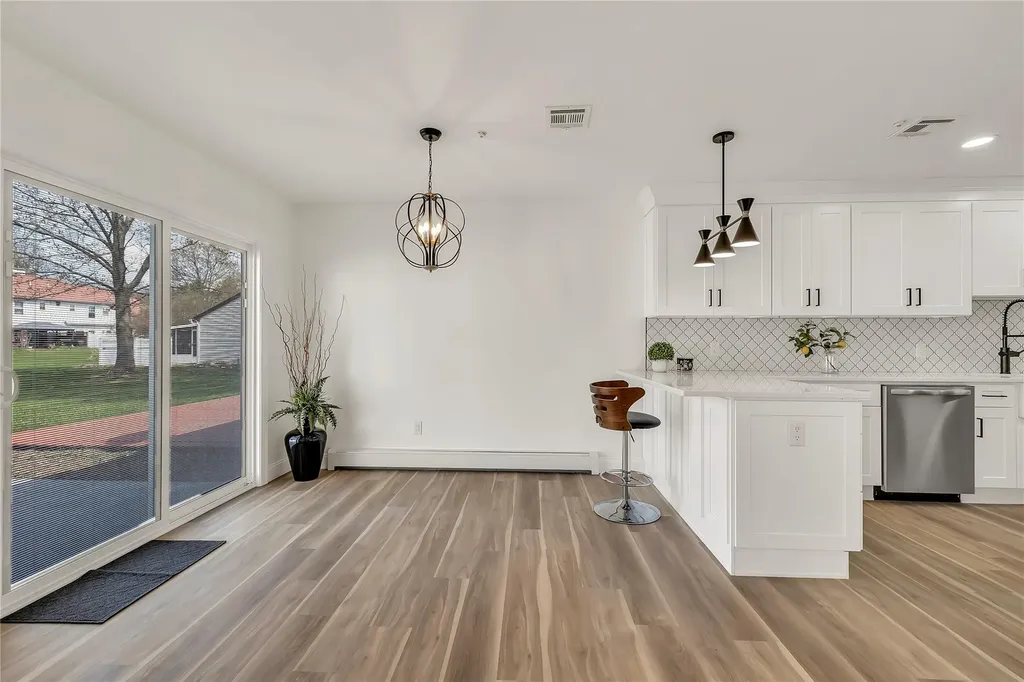 19 Hancock Court Coram NY 11727