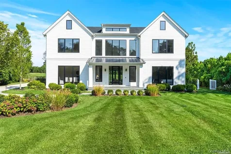 276 N Main Street Southampton NY 11968