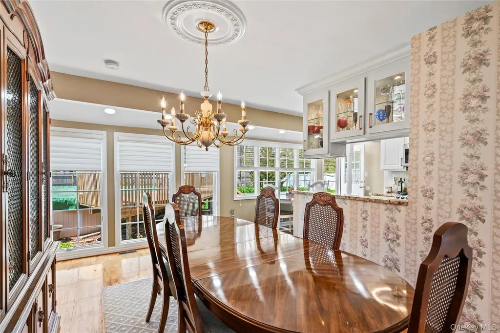 8 Raven Drive Commack NY 11725