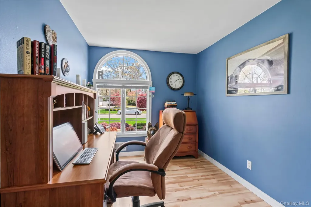 8 Raven Drive Commack NY 11725