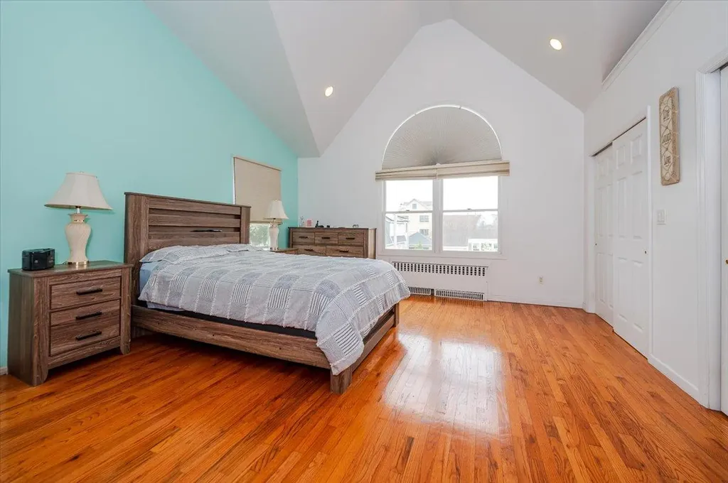 615 E Walnut Street Long Beach NY 11561