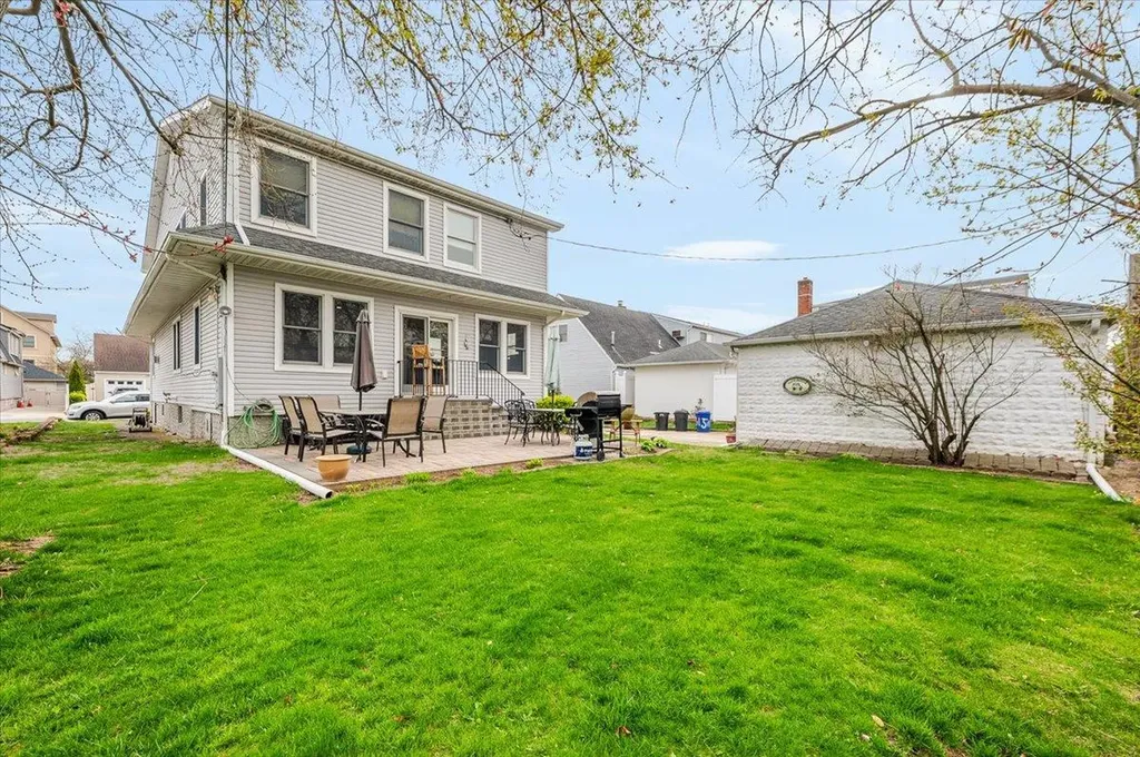 615 E Walnut Street Long Beach NY 11561