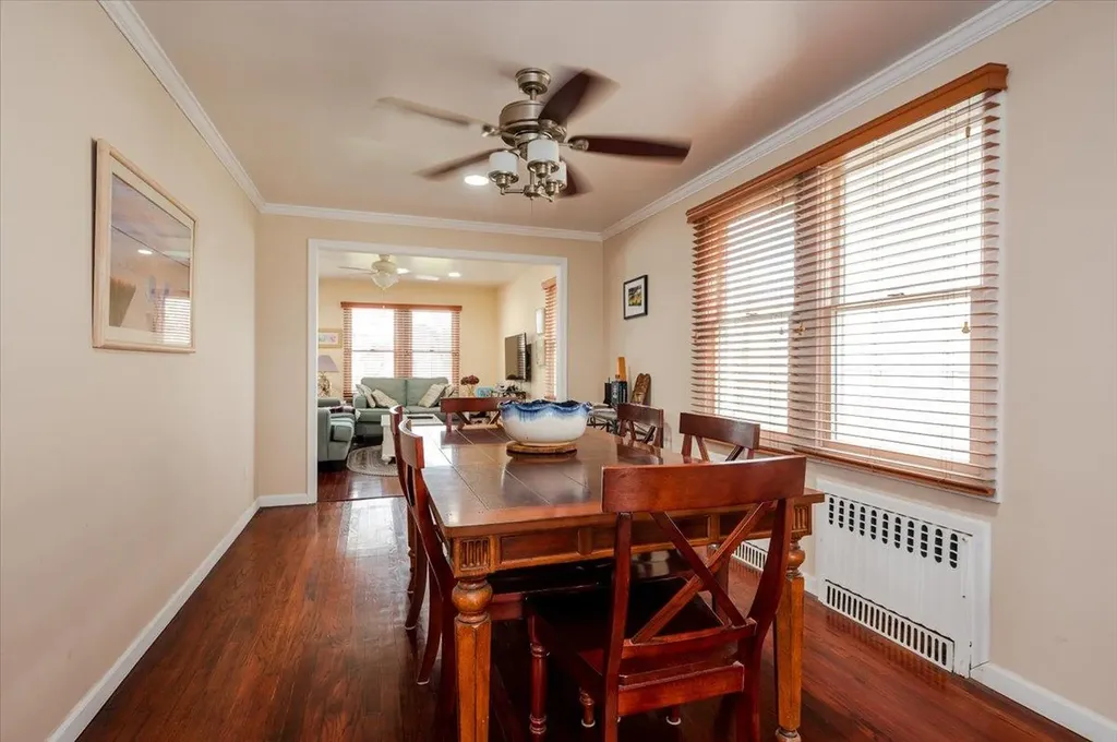615 E Walnut Street Long Beach NY 11561