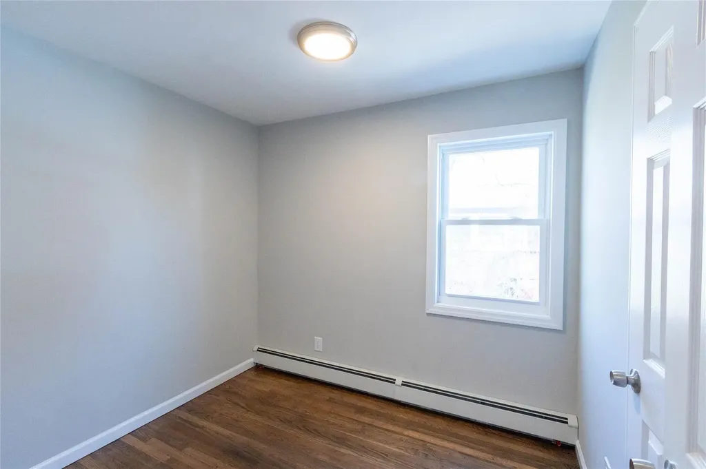 33 Veronica Lane North Babylon NY 11703