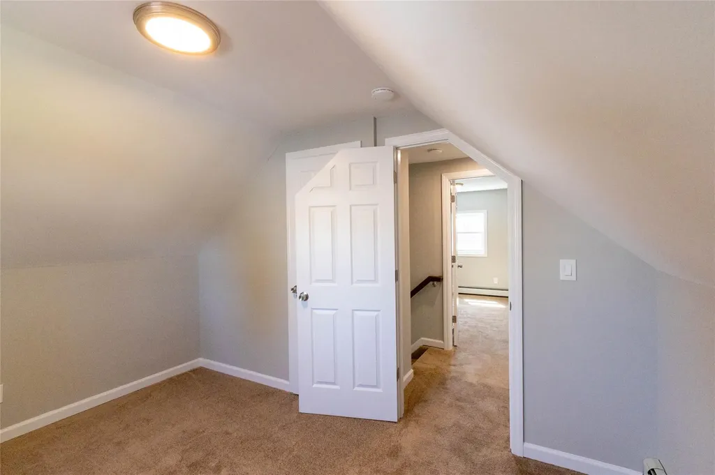 33 Veronica Lane North Babylon NY 11703