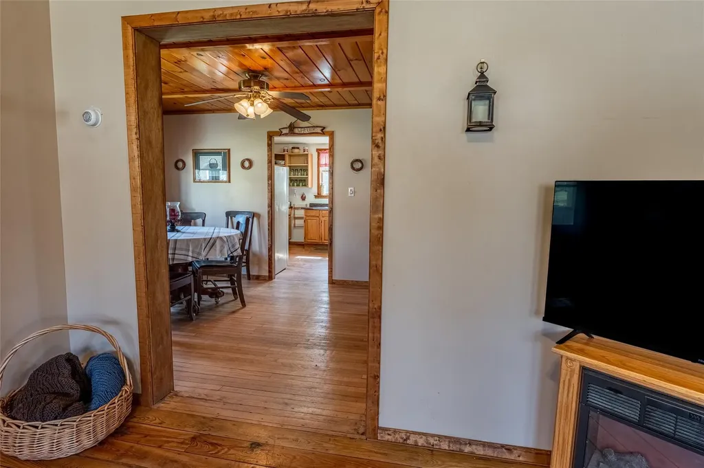 8 Conine Road Prattsville NY 12468