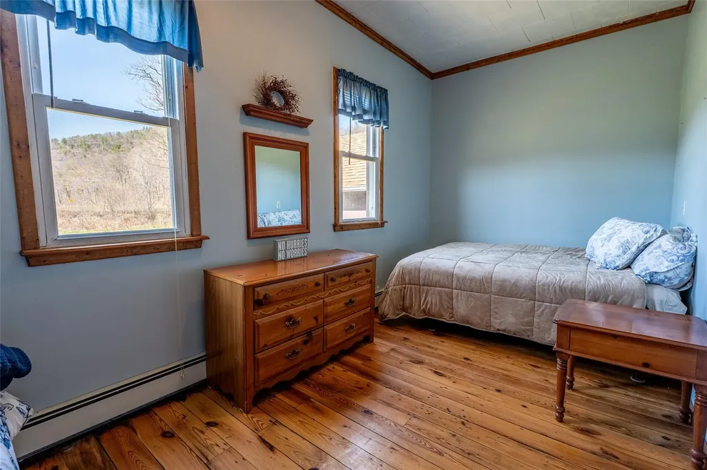 8 Conine Road Prattsville NY 12468