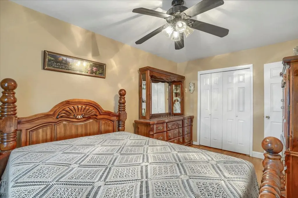 4615 Bronx Boulevard Bronx NY 10470