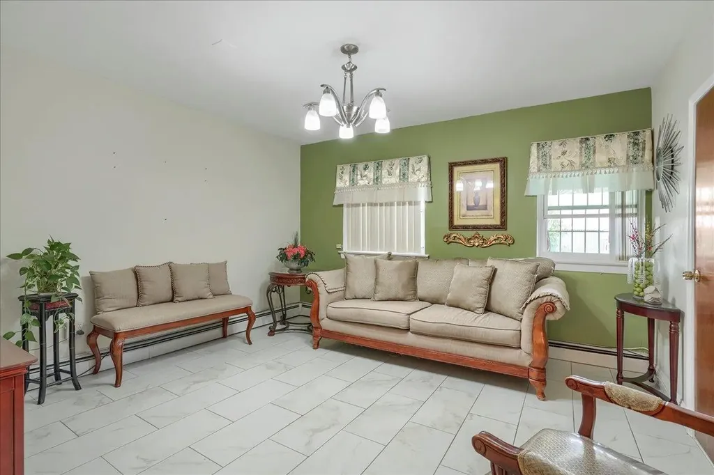 4615 Bronx Boulevard Bronx NY 10470